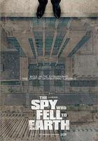 墮入地球的間諜 線上看